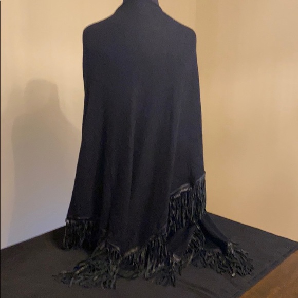 Black Cashmere Blend Shawl with Leather fringes - Picture 2 of 5